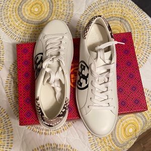 Tory Burch Sneakers